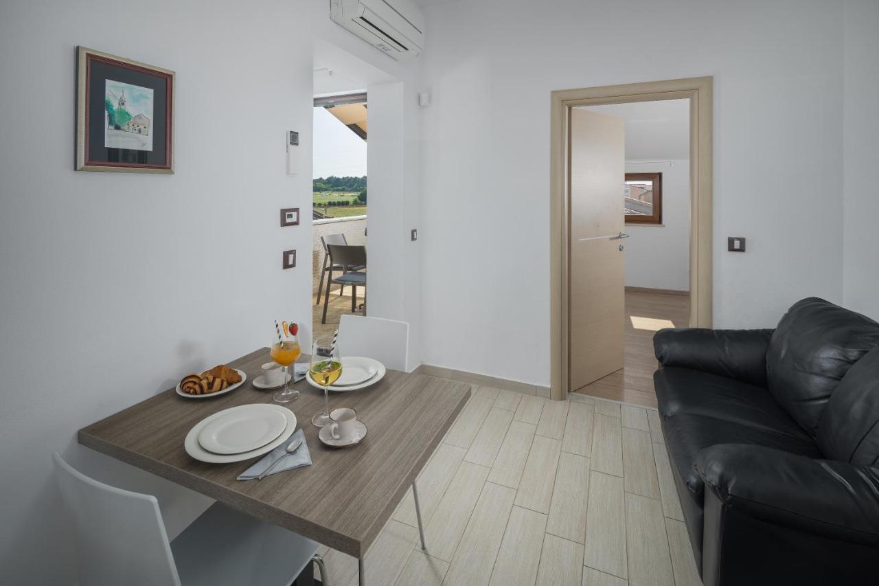 Villa Alena Πόρετς Εξωτερικό φωτογραφία